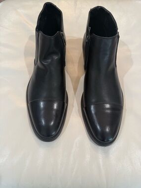 Kenneth Cole Reaction Black Leather Chukka Boots with Side Zip